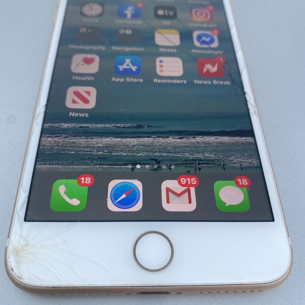 iPhone 7 Plus - Picture 5 of 7